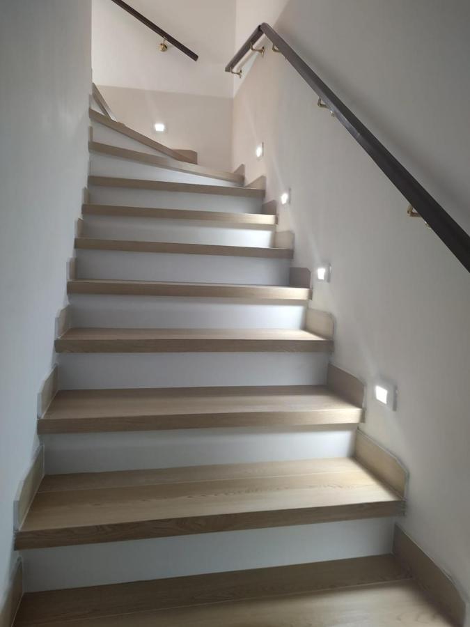 La Casa Sull Arco Bed & Breakfast ลูเชรา ภายนอก รูปภาพ