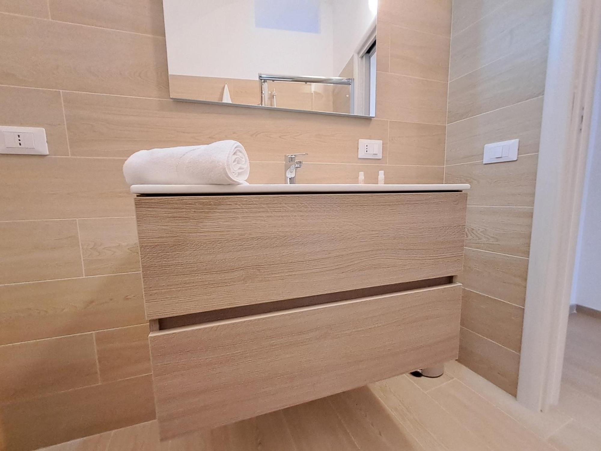 La Casa Sull Arco Bed & Breakfast ลูเชรา ภายนอก รูปภาพ